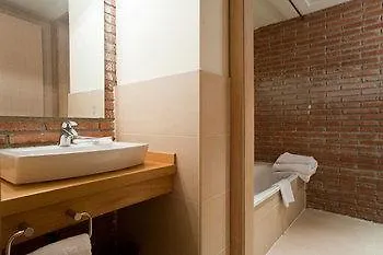Serennia Cest Apartamentos Arc De Triomf Barcelona Appartement