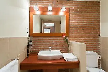 Serennia Cest Apartamentos Arc De Triomf Barcelona