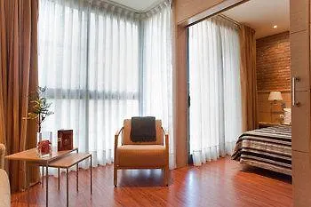 Serennia Cest Apartamentos Arc De Triomf برشلونة 0*,