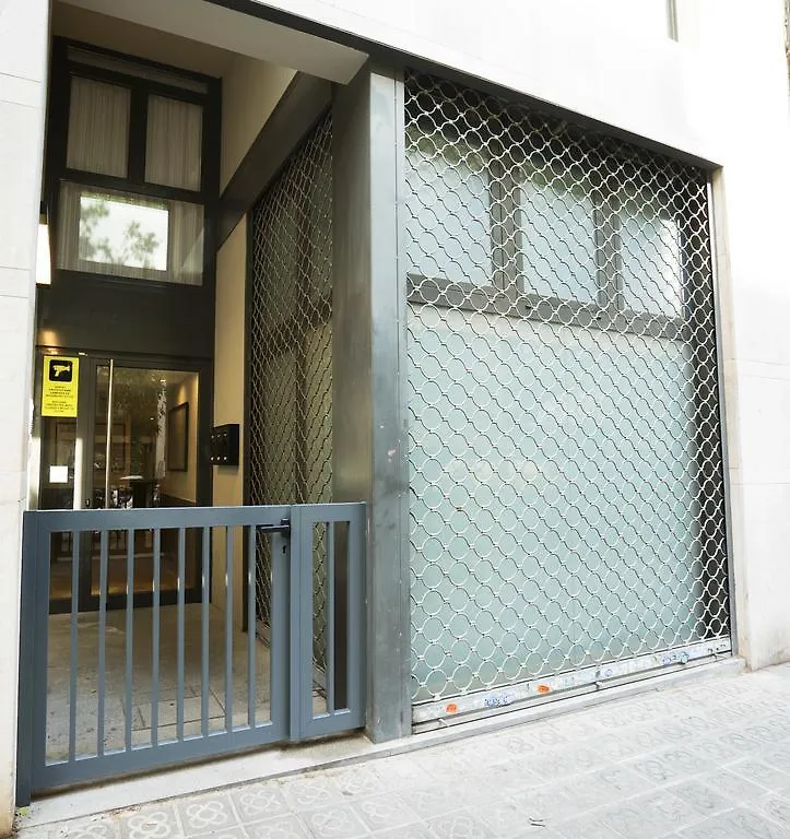 Serennia Cest Apartamentos Arc De Triomf برشلونة 0*,  إسبانيا