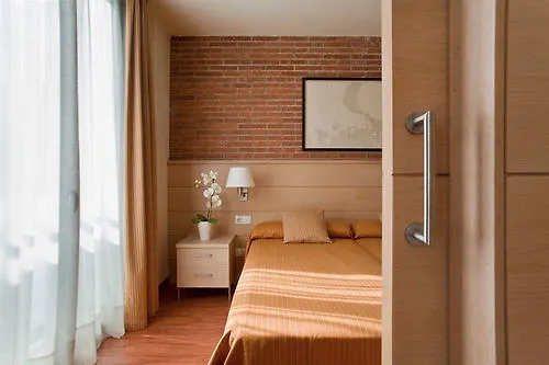 Serennia Cest Apartamentos Arc De Triomf برشلونة
