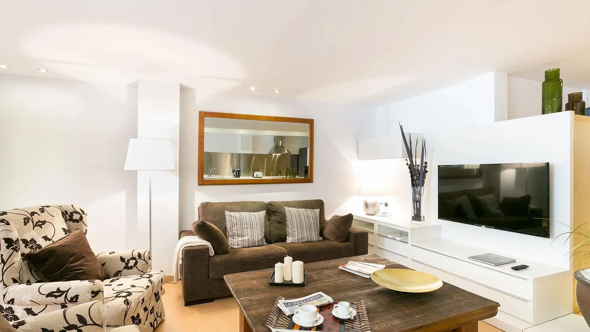 Serennia Cest Apartamentos Arc De Triomf Barcelona