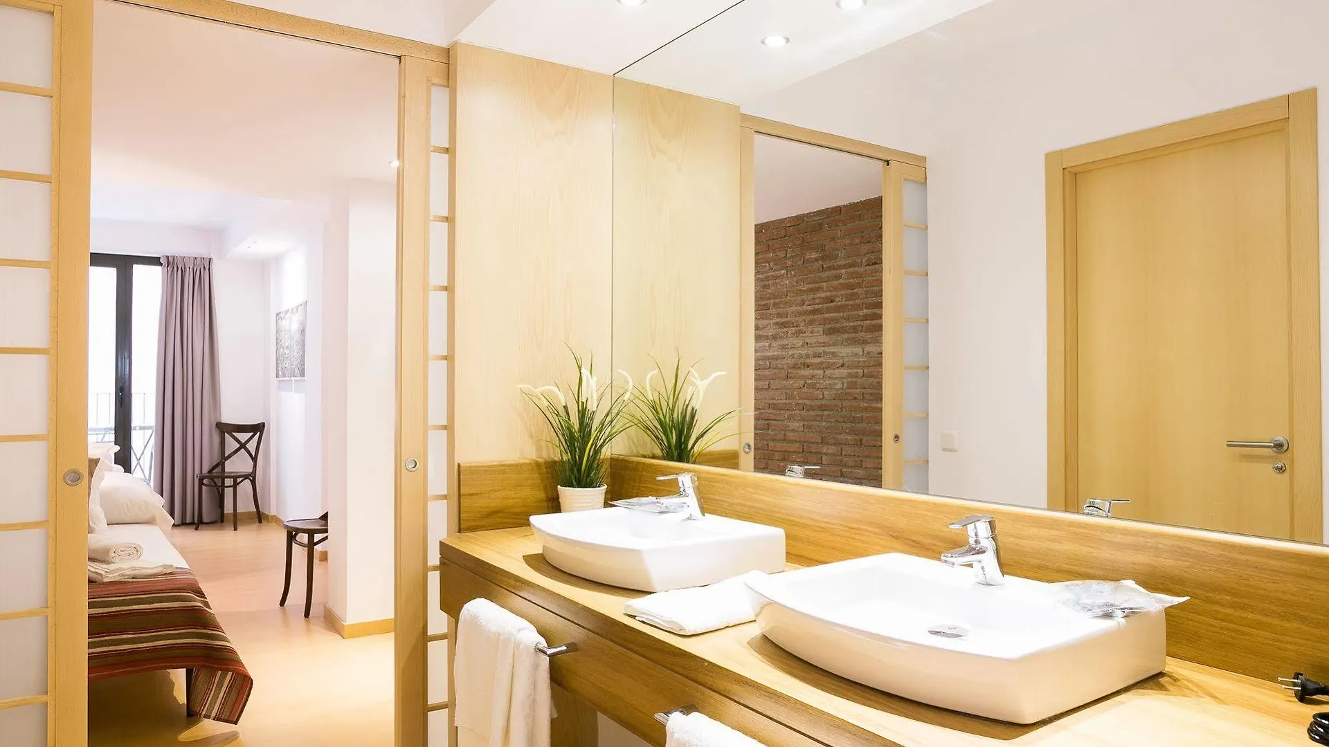 Serennia Cest Apartamentos Arc De Triomf Barcelona Lejlighed