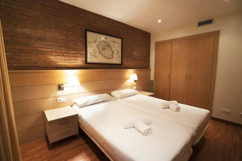 Serennia Cest Apartamentos Arc De Triomf Barcelona